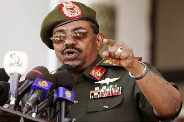 عمر البشیر شماری از افسران ارتش را بازنشسته کرد عمر البشیر شماری از افسران ارتش را بازنشسته کرد