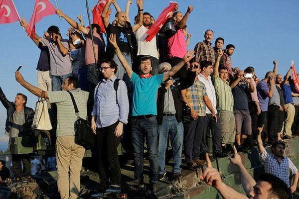 ضرر میلیاردی دفاتر گردشگری ایرانی از کودتای ترکیه ضرر میلیاردی دفاتر گردشگری ایرانی از کودتای ترکیه