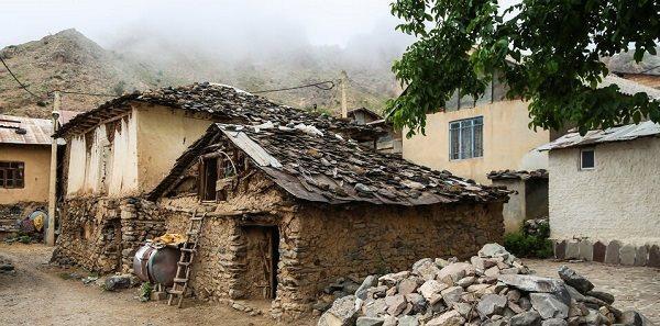 روستای دلیر یکی از روستاهای دیدنی استان مازندران به شمار روستای دلیر یکی از روستاهای دیدنی استان مازندران به شمار می رود